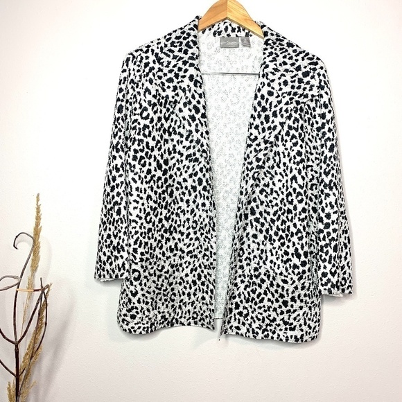 Travelers Collection by Chicos Leopard Cardigan - Picture 1 of 5